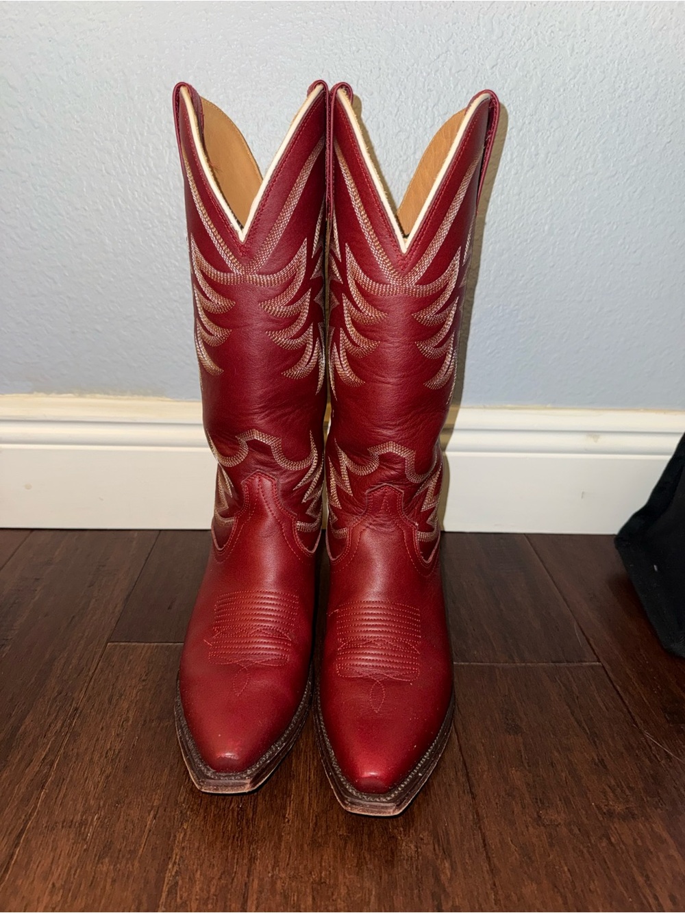 Tecovas the Annie scarlet 7.5 - Picture 2 of 8